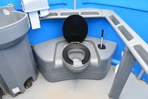 Porta potty delivery and setup in Belmont, VA